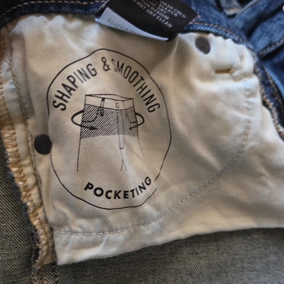 Buckle Black Women's Dark Wash Bootcut Jeans Fit 53 - Picture 3 of 7